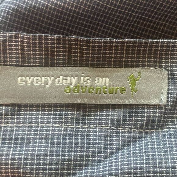 Horny Toad Blue Short Sleeve Button Down Shirt Size XL - Picture 4 of 11